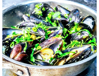 curried mussels