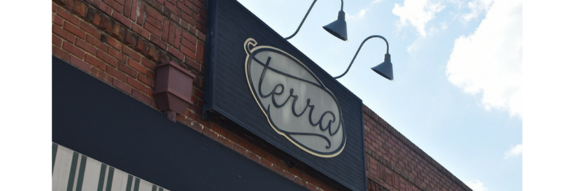 How Mike Davis Pioneered Chef-Driven Restaurants in Columbia, SC